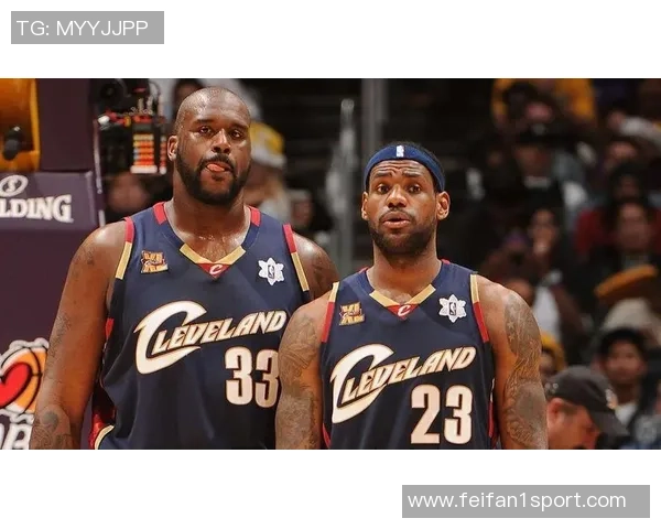 奥尼尔分析詹姆斯职业生涯持久的秘密：他在场上极少遭遇犯规